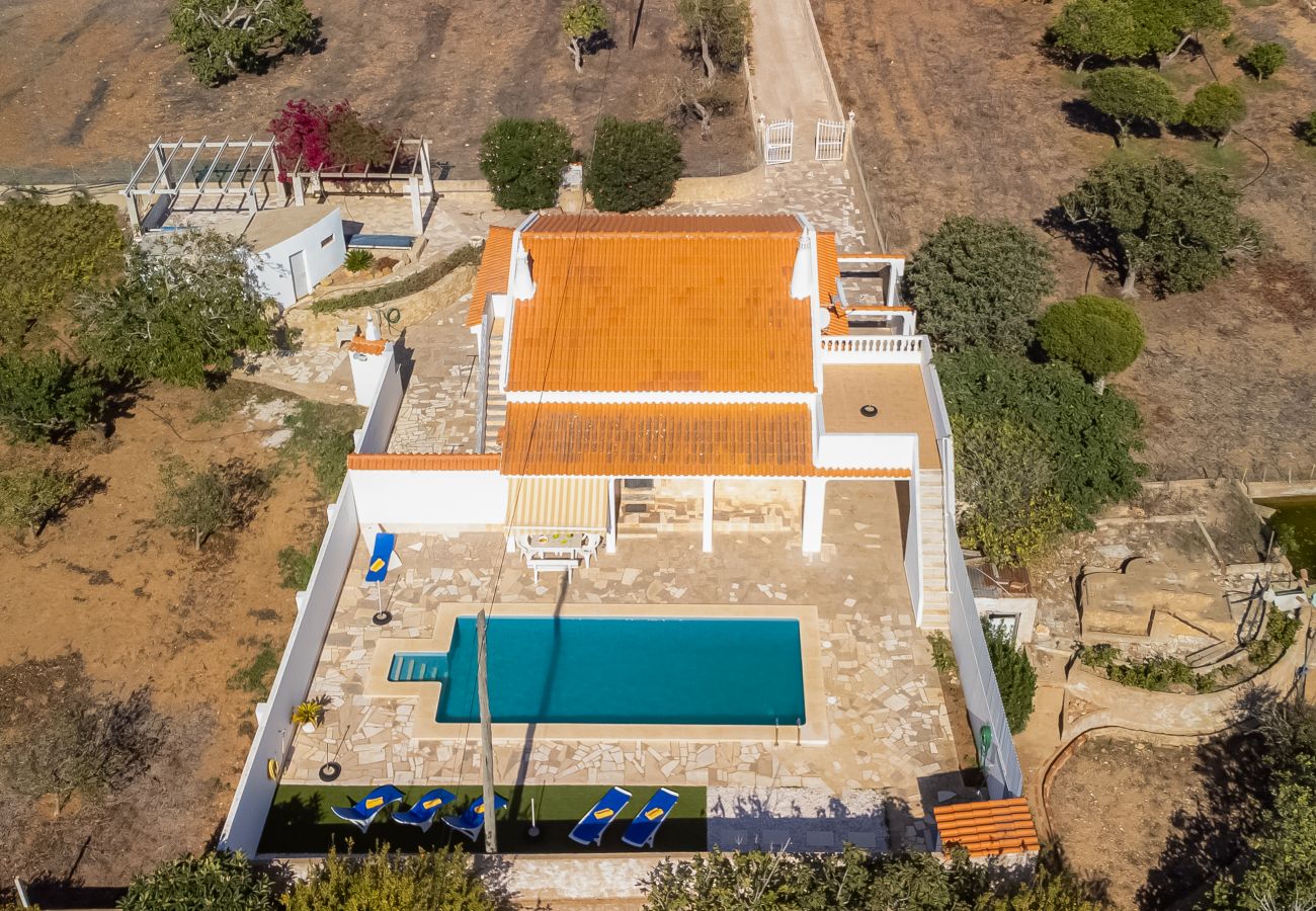 Villa in Montinhos da Luz - Casa Teresinha - V028